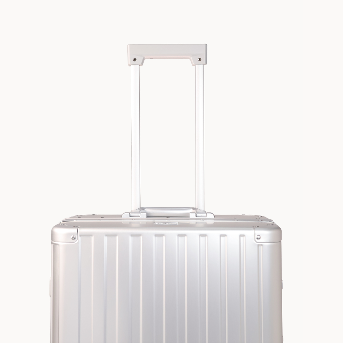 CHAVELLE luxury aluminium suitcase silver with reinforced corners and long open telescopic handle