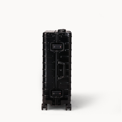 CHAVELLE aluminium suitcase black close-up of TSA-approved lock and side handle