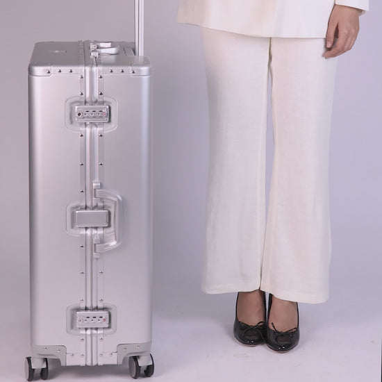 Video of CHAVELLE luxury aluminium suitcase size explained with model for real-life dimensions